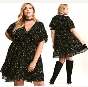 NWOT! Torrid surplice flutter dress